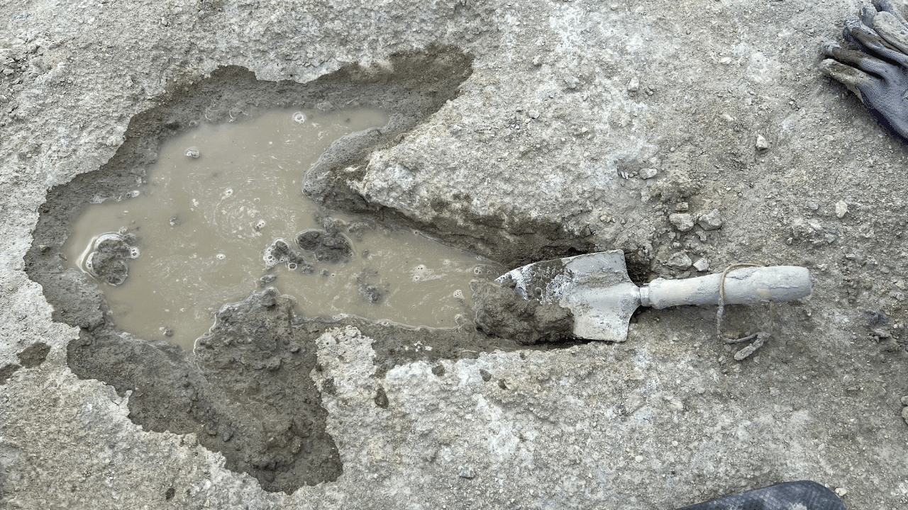 Dinosaur footprint uncovered in the Dewars Farm Quarry in Oxfordshire. Credit: Dr Emma Nicholls